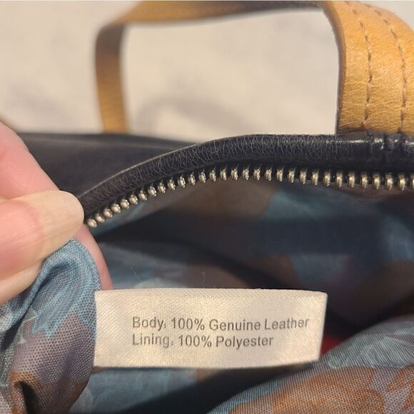 Hobo International Black & Tan leather Top Handle Bag/Buckle Bag Purse Zipper - Picture 9 of 13